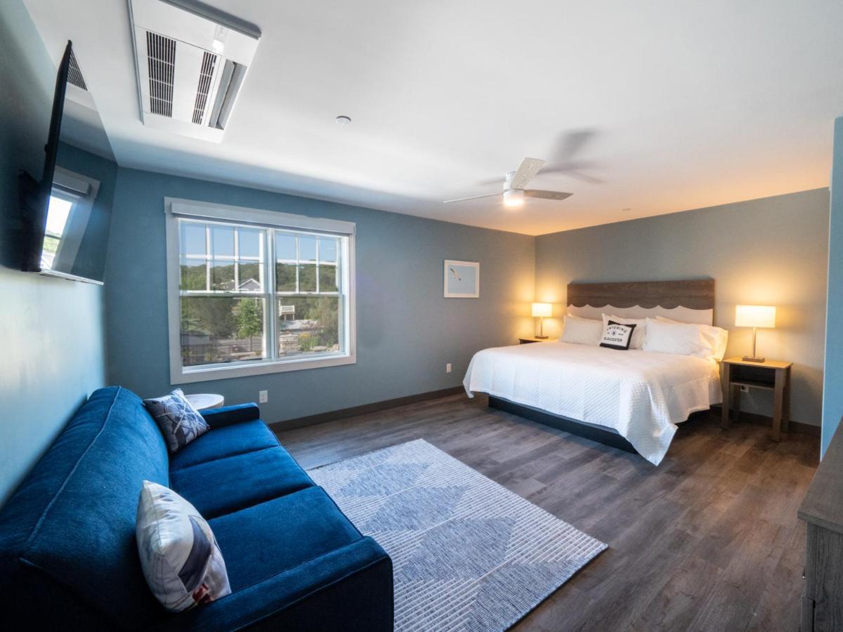 Long Beach Suites Gloucester Exterior photo